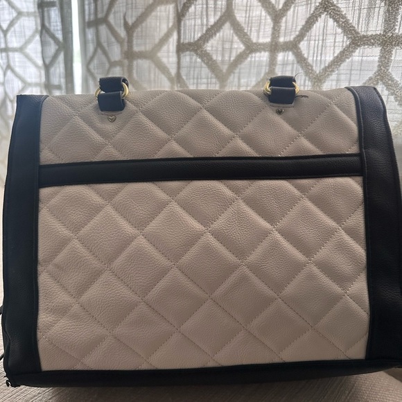 Betsey Johnson Hand Bag - Picture 2 of 8